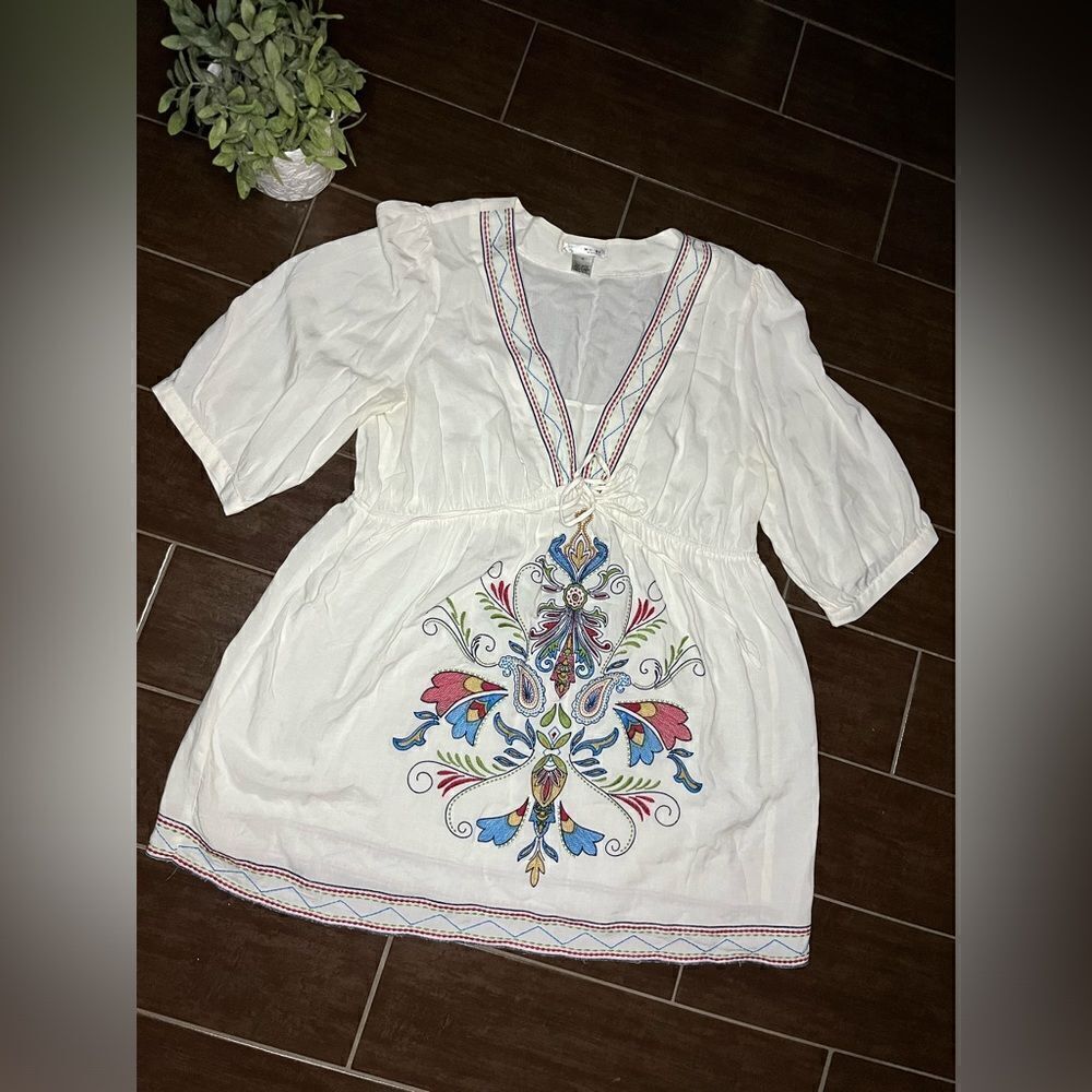 WD.NY Women white embroidered v neck blouse tunic sz 1X
